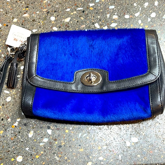 Coach Handbags - Coach Clutch